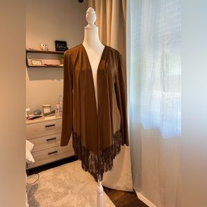 Women’s fringe jacket-used